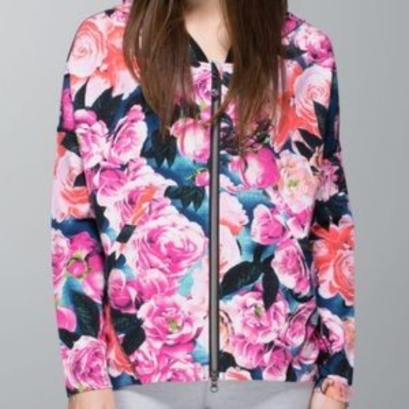 lululemon athletica Tops - Lululemon Hold Your Om Secret Garden Hoodie